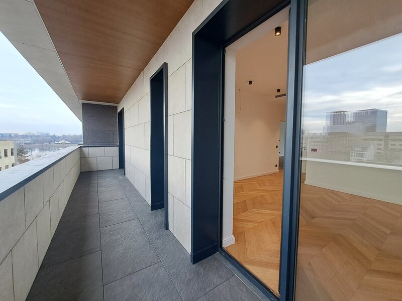 Calea Floreasca- 3 camere, open-space, etaj 4/5